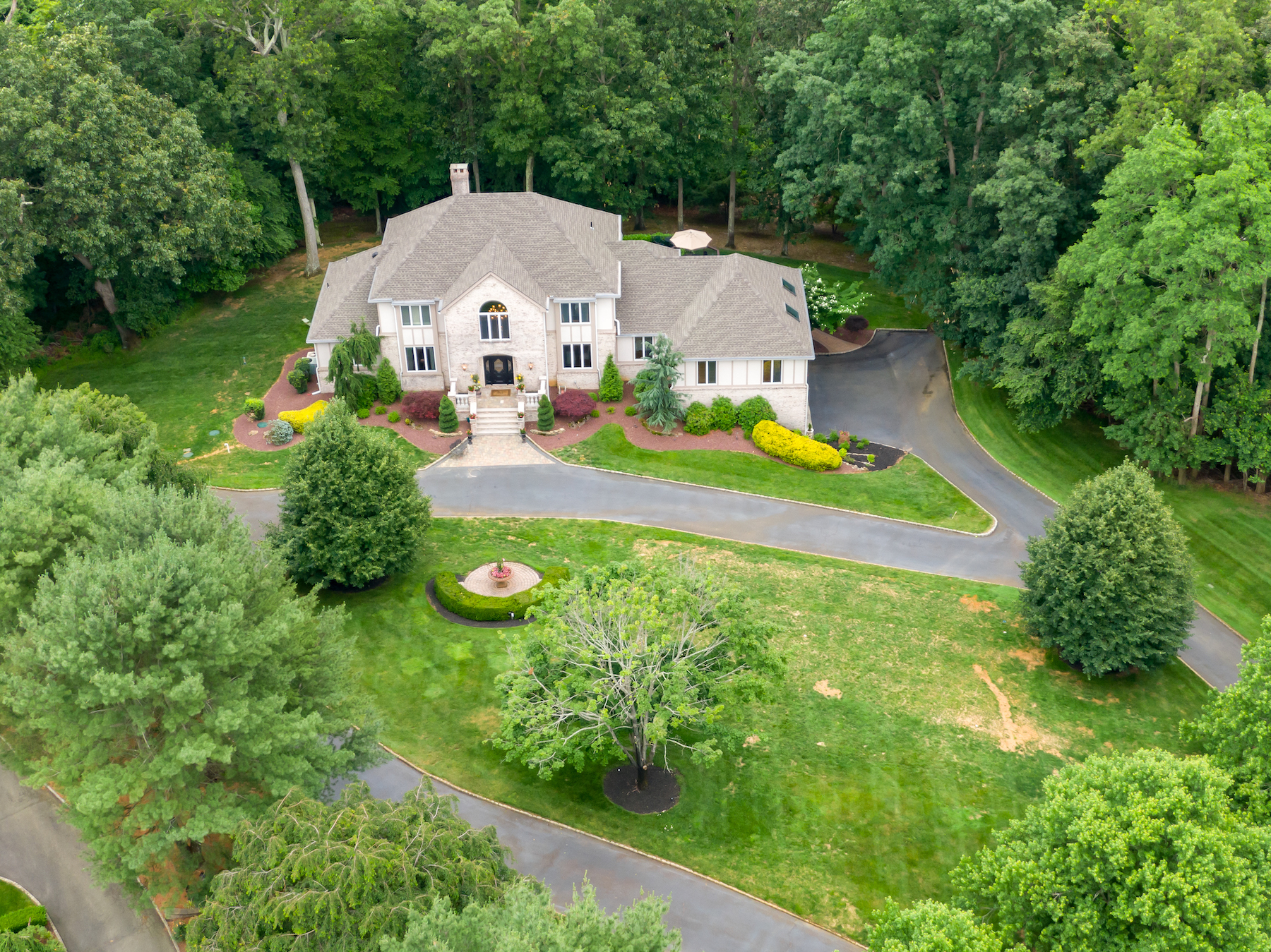 206 Thompson Grove Rd